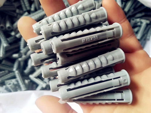 批發(fā)小黃魚(yú)脹塞紫濤緊固件 圖 塑料脹栓價(jià)格 浙江塑料脹栓